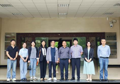 adedd73f142f631d9c1ddabf37e32b6